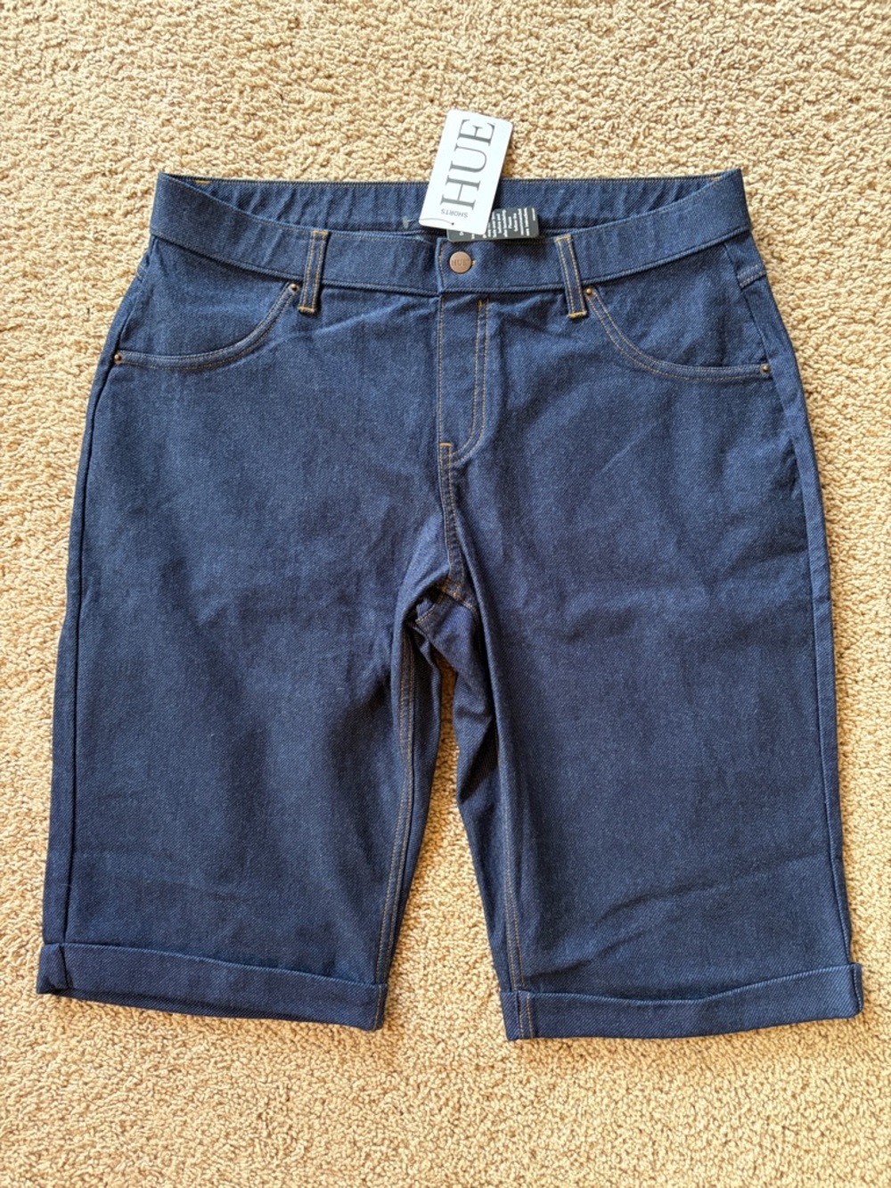 HUE Cuffed Essential Denim Shorts Deep Indigo Wash size 12-14 NWT